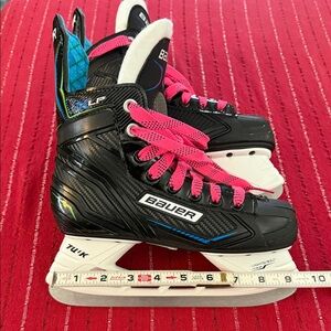Bauer Black and Pink XLP Skates